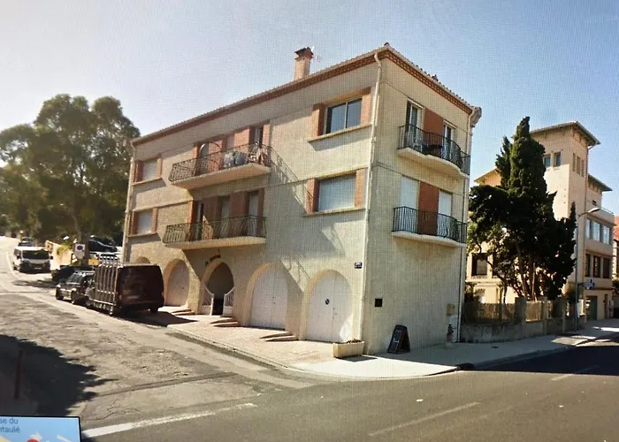 F2 + Garage Residence Front De Mer