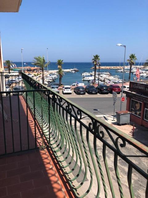 Apartment F2 + Garage Front De Banyuls-sur-Mer
